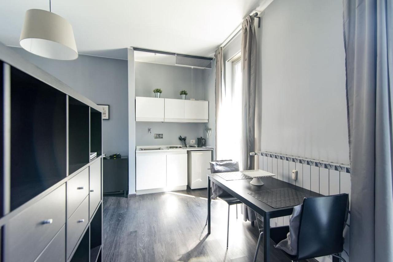 Via Mentana 32 - The House Of Travelers Lejlighed Como Eksteriør billede