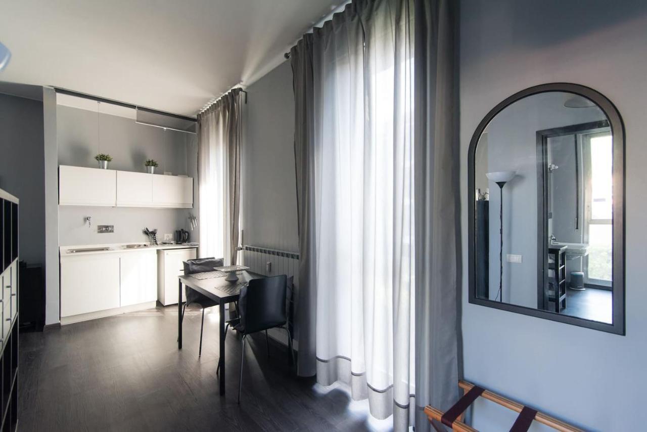 Via Mentana 32 - The House Of Travelers Lejlighed Como Eksteriør billede